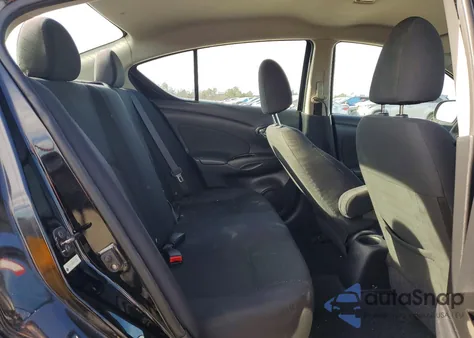 2013 Nissan Versa S z USA, uszkodzony, nr VIN 3N1CN7AP9DL870585